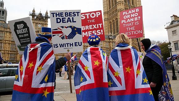 法国港口密切关注英国脱欧.jpg